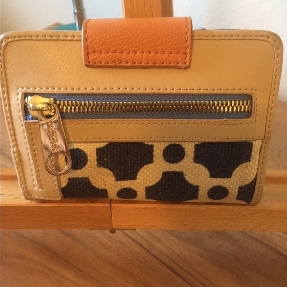 Spartina Starfish Wallet - Picture 3 of 6